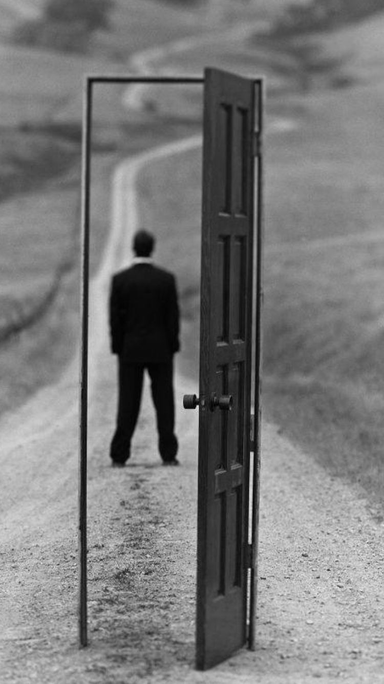 Negatifin Gürültünün Gölgesinde Kalmış&nbsp;Hakikâti